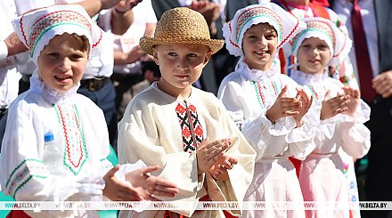 Лясковичи встречают гостей международного фестиваля этнокультурных традиций "Зов Полесья"