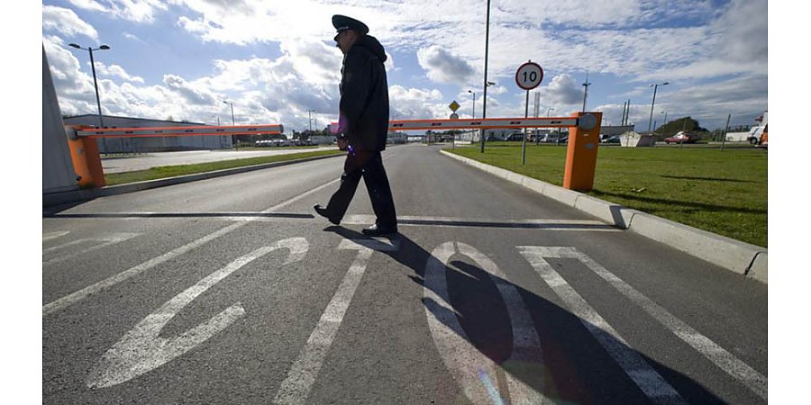 Калининград призывает к запрету движения товаров между Прибалтикой и РФ