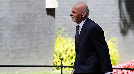 Президент Афганистана Ашраф Гани покинул страну