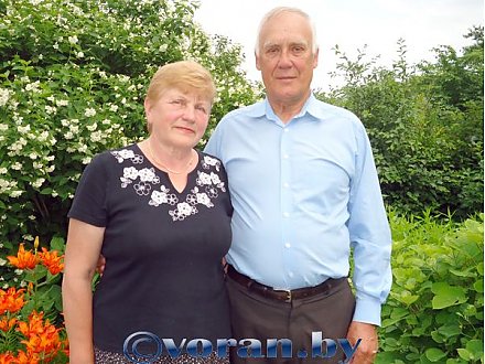 Идут по жизни дружно 