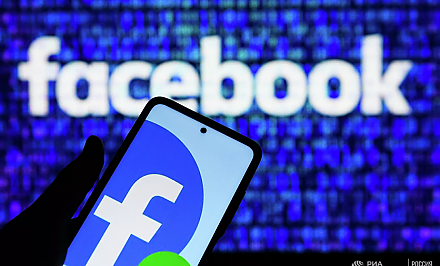 Facebook назвала причину глобального сбоя