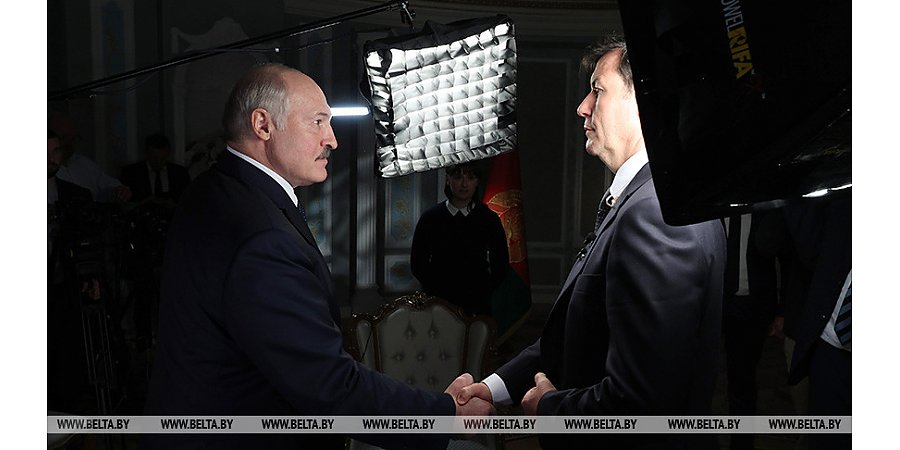 CNN пробило дно, оставив от часового интервью с Лукашенко всего несколько фраз