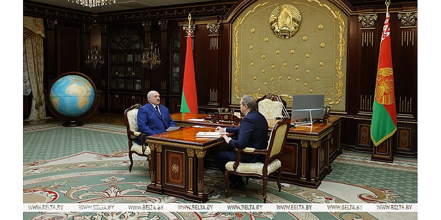 Александр Лукашенко о НАН: без науки никуда, время сейчас такое