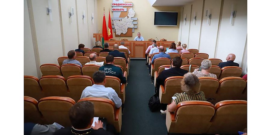 «На современном этапе развития общества у органов власти и религиозных организаций много общих целей». В облисполкоме прошла встреча со священнослужителями области