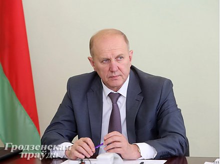 Председатель облисполкома Владимир Кравцов провел прием граждан в Сморгонском районе