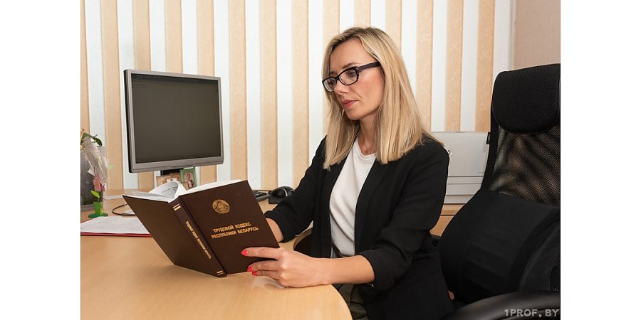 Кому не придется отрабатывать перенос рабочего дня в ноябре, рассказала профсоюзный юрист