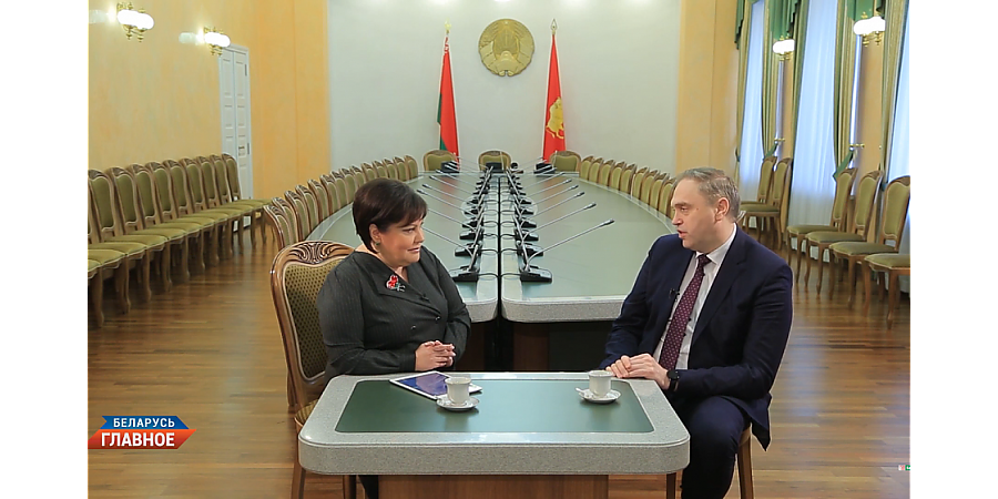 "Социальная направленность нашего государства - это не пустые слова". Интервью с председателем облисполкома Владимиром Караником