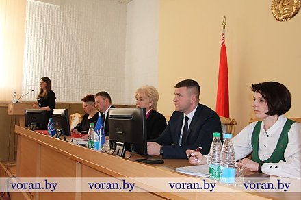 Когда мы вместе, мы — сила. Вороновский районный комитет профсоюза работников государственных и других учреждений подвел итоги работы за пятилетку
