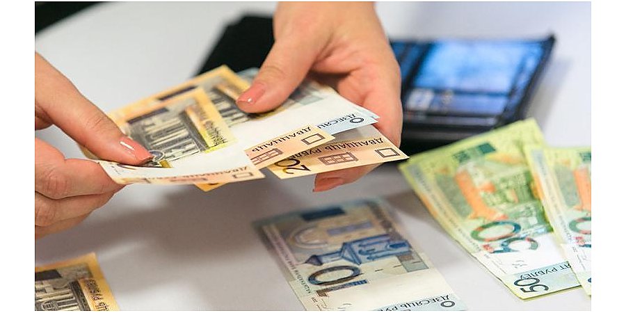 В Беларуси увеличатся доплаты к пенсиям и размеры госпособий семьям с детьми