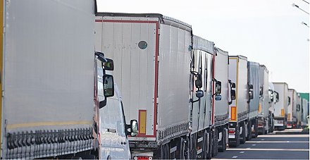 Более 1500 грузовиков ждут выезда на границе из Беларуси