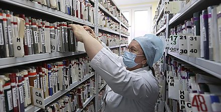 Как будут работать медучреждения в выходные и праздники в декабре и январе