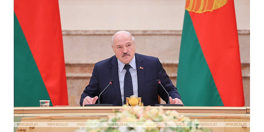 Александр Лукашенко: внешнеполитическая стратегия Беларуси нуждается в корректировке