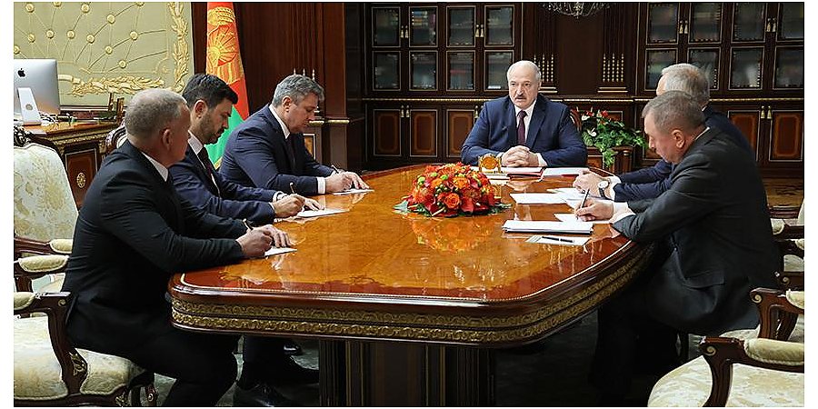 Новые назначения в дипкорпусе, местной вертикали и министерствах. Александр Лукашенко рассмотрел кадровые вопросы