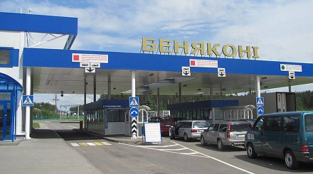 В пункте пропуска "Бенякони" укладывают асфальтобетон, работы продлятся по 20 июня