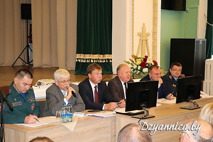 Никакого формализма в работе и компьютерный мониторинг для смотровых комиссий. В Щучине прошло совещание по обеспечению безопасного проживания граждан