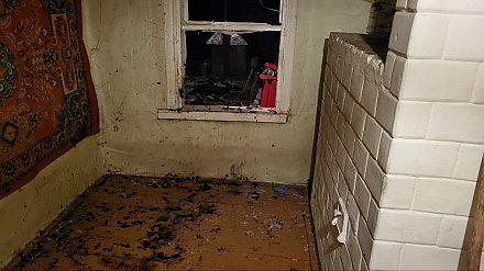 В Вороновском районе горел жилой дом