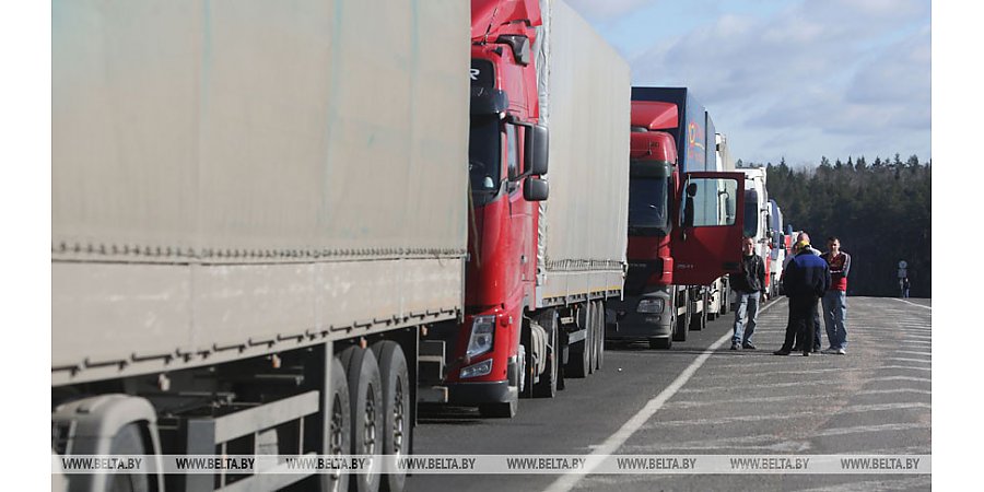 Выезда из Беларуси в ЕС на границе ожидает более 2,7 тыс. фур