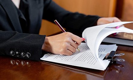 Какие имеются законные основания для принудительного изъятия у собственника имущества, объясняет юрист