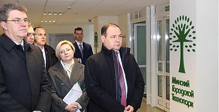 Новые технологии для разных отраслей. Роман Головченко посетил Минский городской технопарк