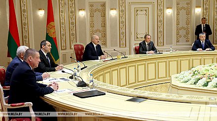 "Надо посмотреть на это чудо природы" - Лукашенко сообщил о планах посетить Дальний Восток России