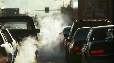 Выброс загрязняющих веществ от автомобилей в атмосферу Беларуси в 2016 году сократился на 5%