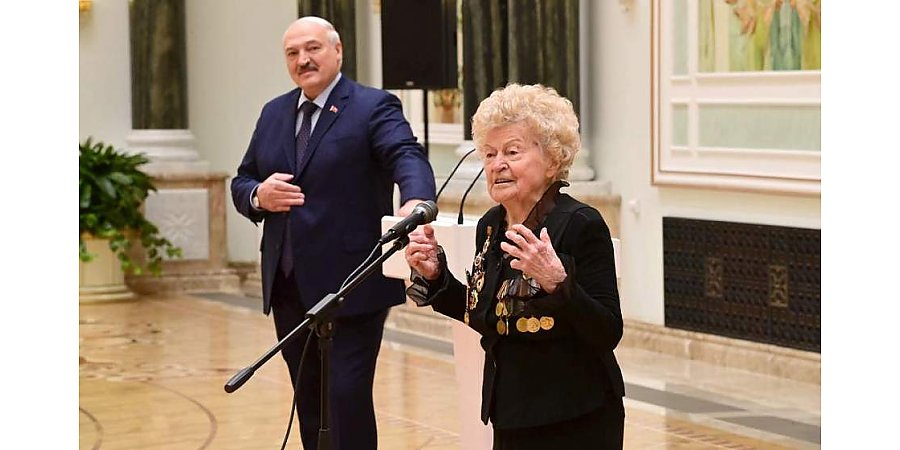 Александр Лукашенко поздравил ветерана Великой Отечественной войны Валентину Баранову с 100-летним юбилеем