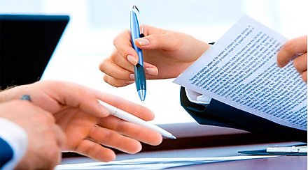 Нотариусы Беларуси бесплатно проконсультируют в День Конституции