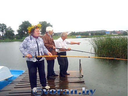 Под соловьиную песню отметили День рыбака