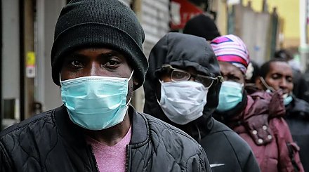 США зафиксировали максимальное с начала пандемии число заражений за сутки