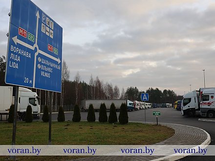 Оставшиеся в Беларуси литовские фуры размещены на специально установленных площадках