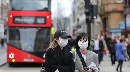 Великобритания стала пятой страной, где число летальных исходов от коронавируса превысило 10 тыс.