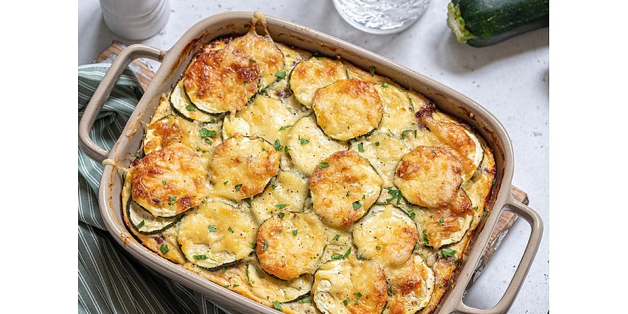 Как вкусно приготовить кабачки: рецепт нежнейшей запеканки, которая не разваливается