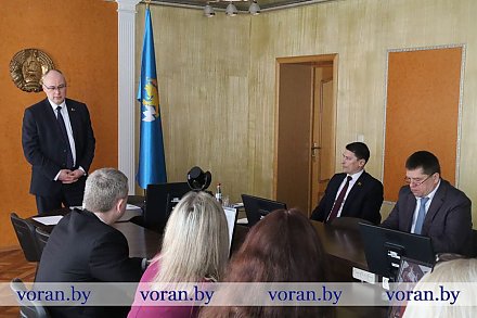 Об Основном Законе и земельных вопросах. Председатель Государственного комитета по имуществу Республики Беларусь Дмитрий Матусевич побывал с рабочим визитом в Вороновском районе