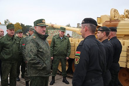 «Это не пиаровщина» – Александр Лукашенко объяснил потребность Беларуси в современном отечественном вооружении