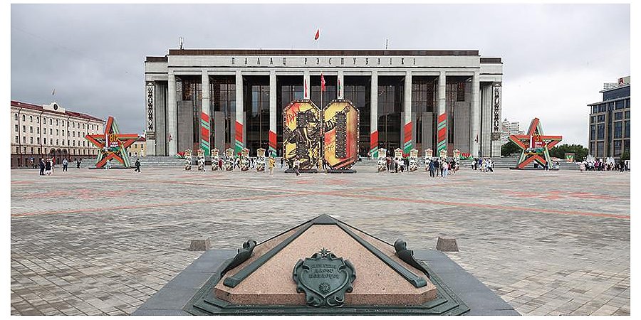 Александр Лукашенко: дороги побед – это и есть путь Беларуси к независимости