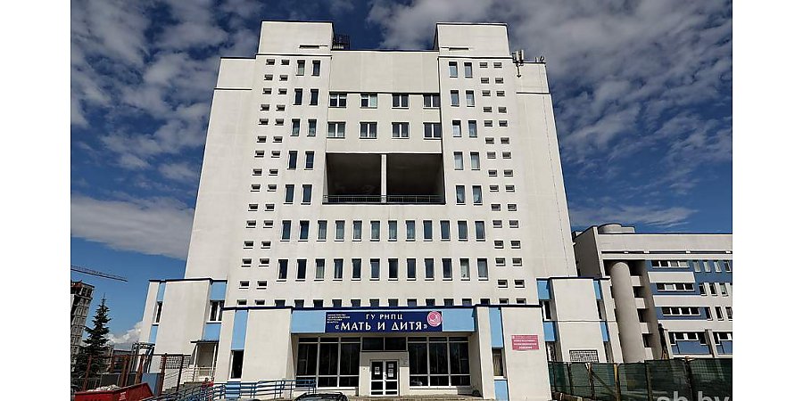 Главный внештатный акушер-гинеколог Минздрава — о лучшем возрасте для рождения ребенка, бесплатном ЭКО и о том, почему белоруски все чаще решаются на третьего малыша