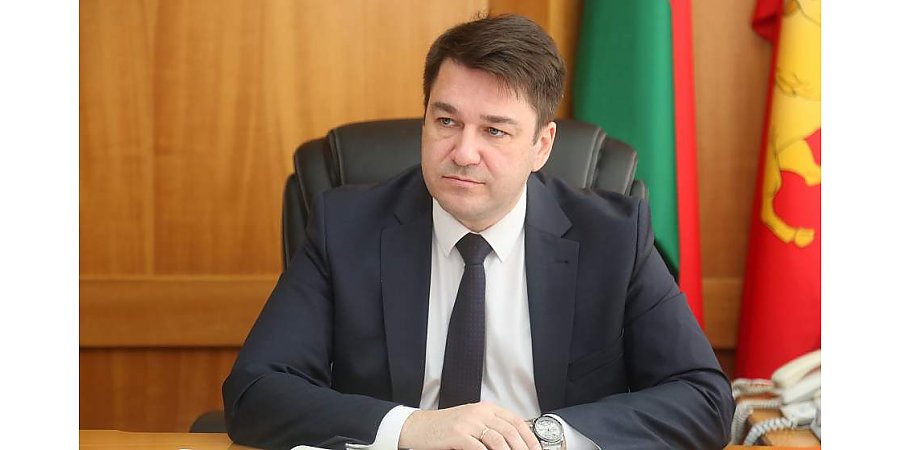 Заместитель председателя облисполкома Виктор Пранюк провел прямую телефонную линию с жителями региона