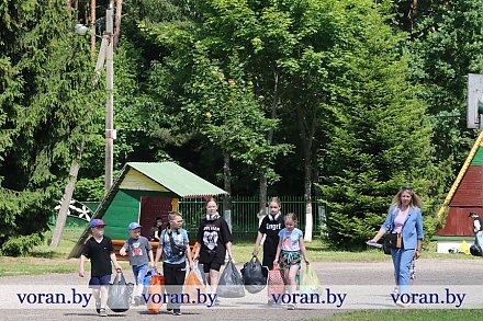 80 билетов в лето. В лагере «Ромашка» стартовала первая смена 