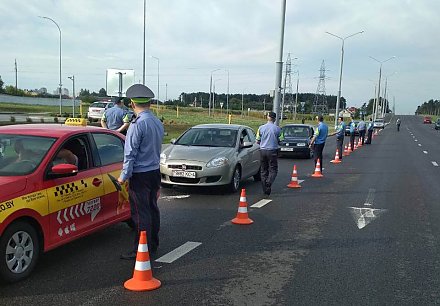 Вчера в Гродно сотрудники ГАИ "фильтровали" водителей