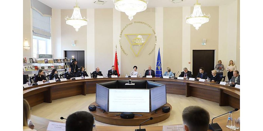 В Гродно презентовали монографию о лагерях военнопленных на территории Гродненской области в годы Великой Отечественной войны