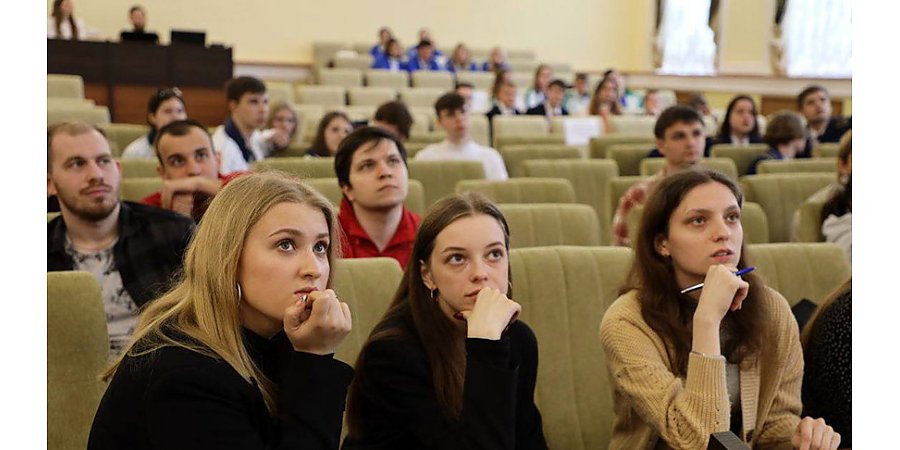 Марафон "Вместе - за сильную и процветающую Беларусь!" собрал 350 студентов из Беларуси и России