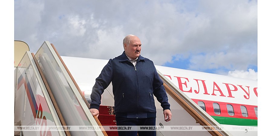 Александр Лукашенко прилетел в Москву на юбилейный саммит ОДКБ