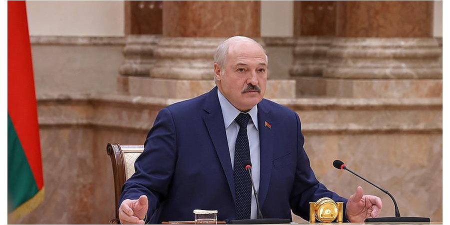 "Европейцы пусть заплатят". Александр Лукашенко прокомментировал ситуацию с отменой эвакуационного рейса из Ирака