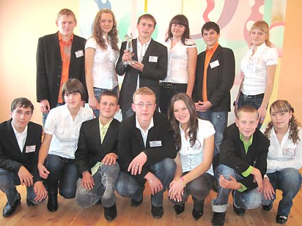 Состязались веселые и находчивые