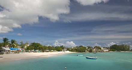 Все пляжи Майами закрывают из-за всплеска заражений коронавирусом