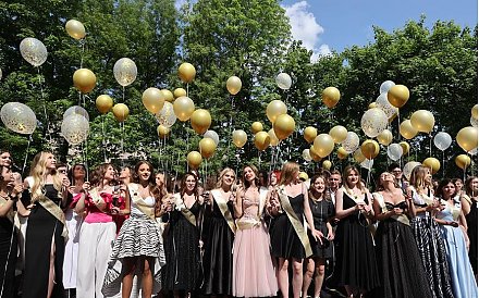 Когда в 2024 году в белорусских школах пройдут последние звонки, выпускные экзамены и вечера