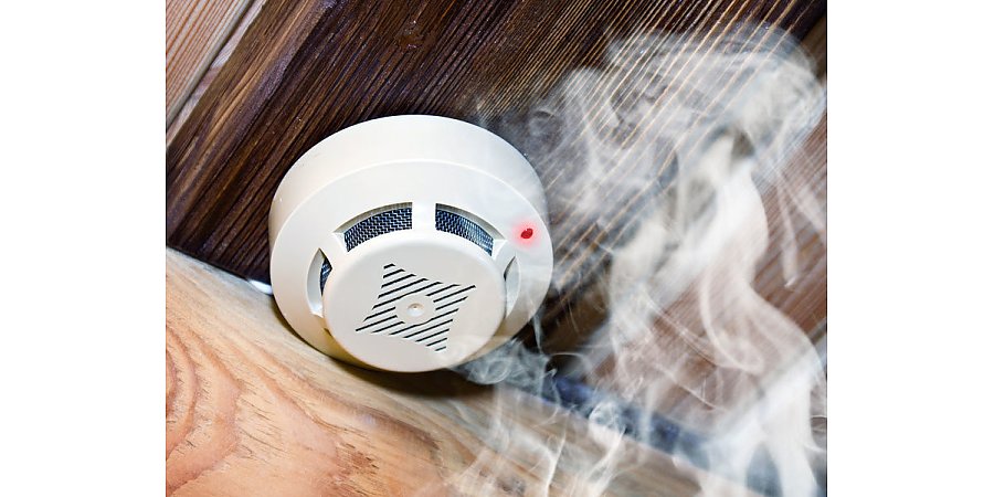 Устройство нехитрое – пожарный извещатель ежегодно спасает жизни людей