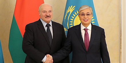 Александр Лукашенко и Касым-Жомарт Токаев обсудили двустороннее сотрудничество, взаимодействие в СНГ и ЕАЭС