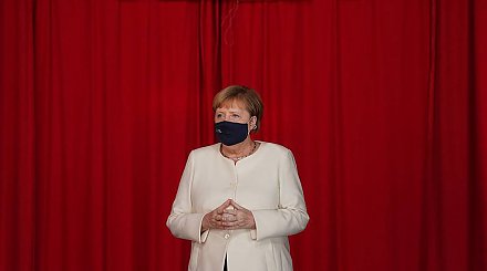 Меркель призывает жителей Германии сократить контакты в связи с коронавирусом