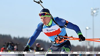 Антон Смольский одержал победу в спринте на первом этапе Кубка России